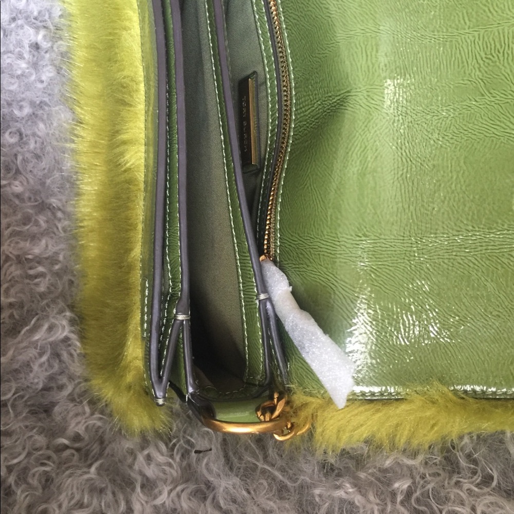 Tory Burch fur maxi crossbody - Picture 4 of 6